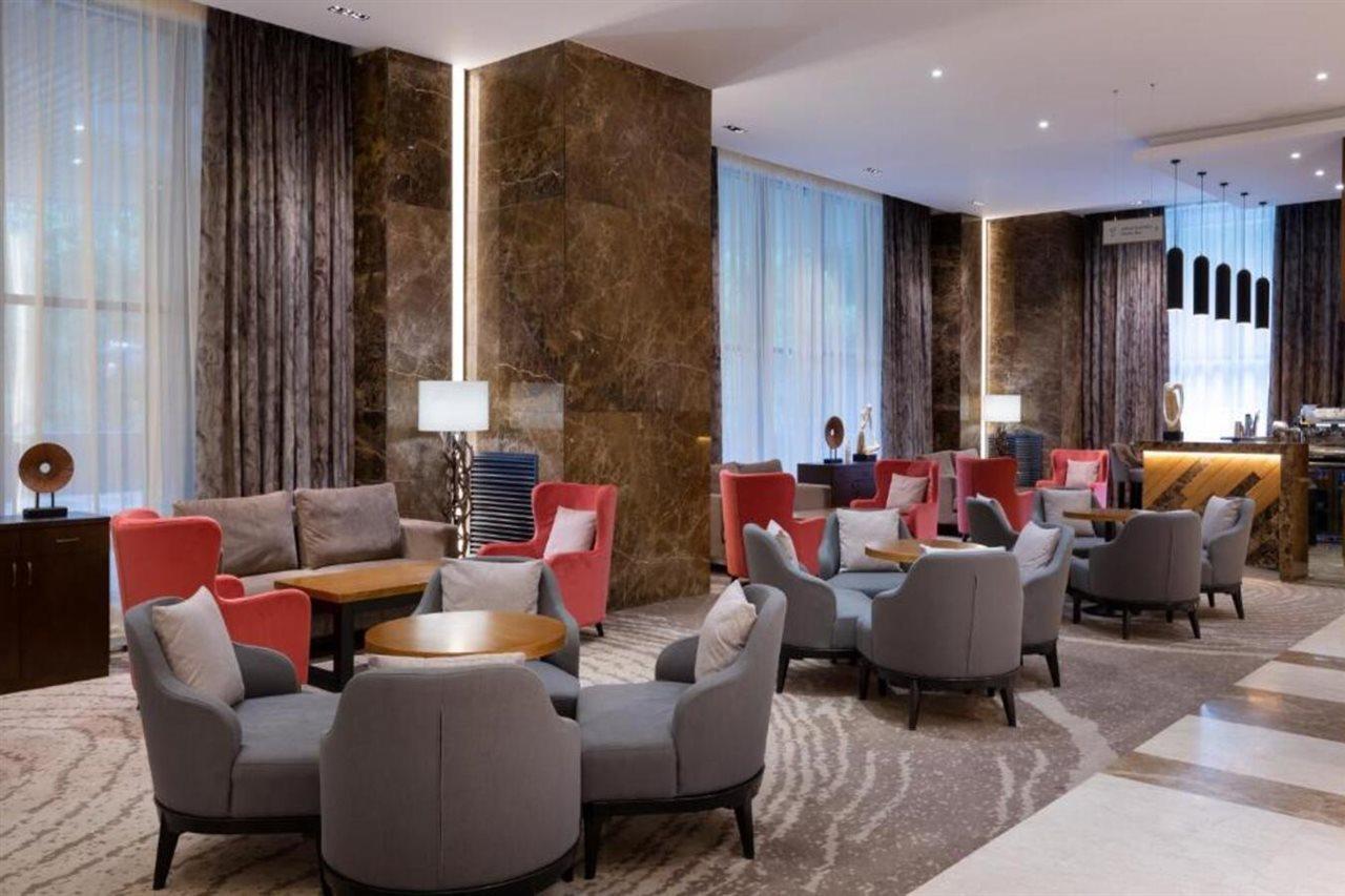 Hotel Doubletree By Hilton Almaty Exteriér fotografie