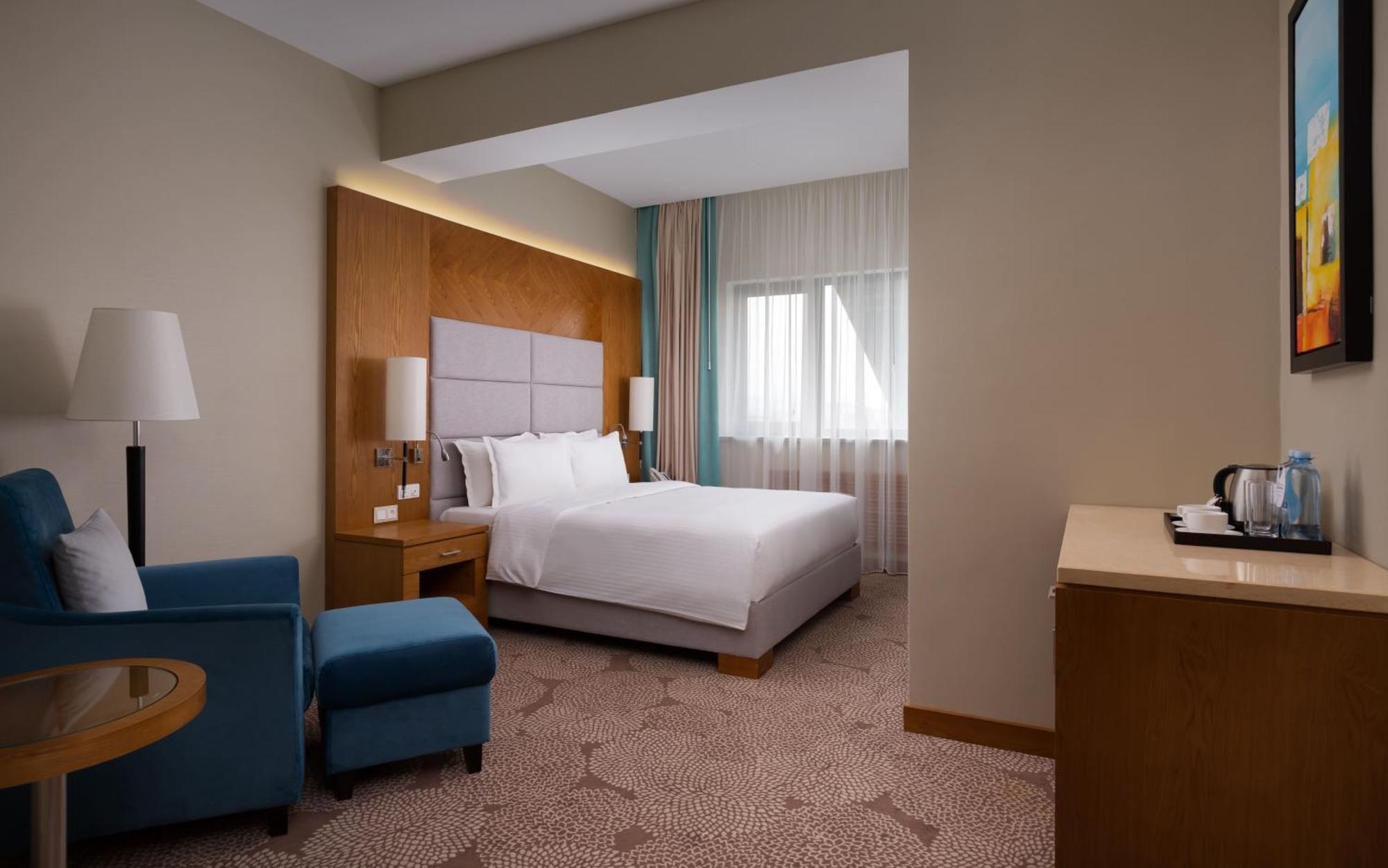 Hotel Doubletree By Hilton Almaty Exteriér fotografie