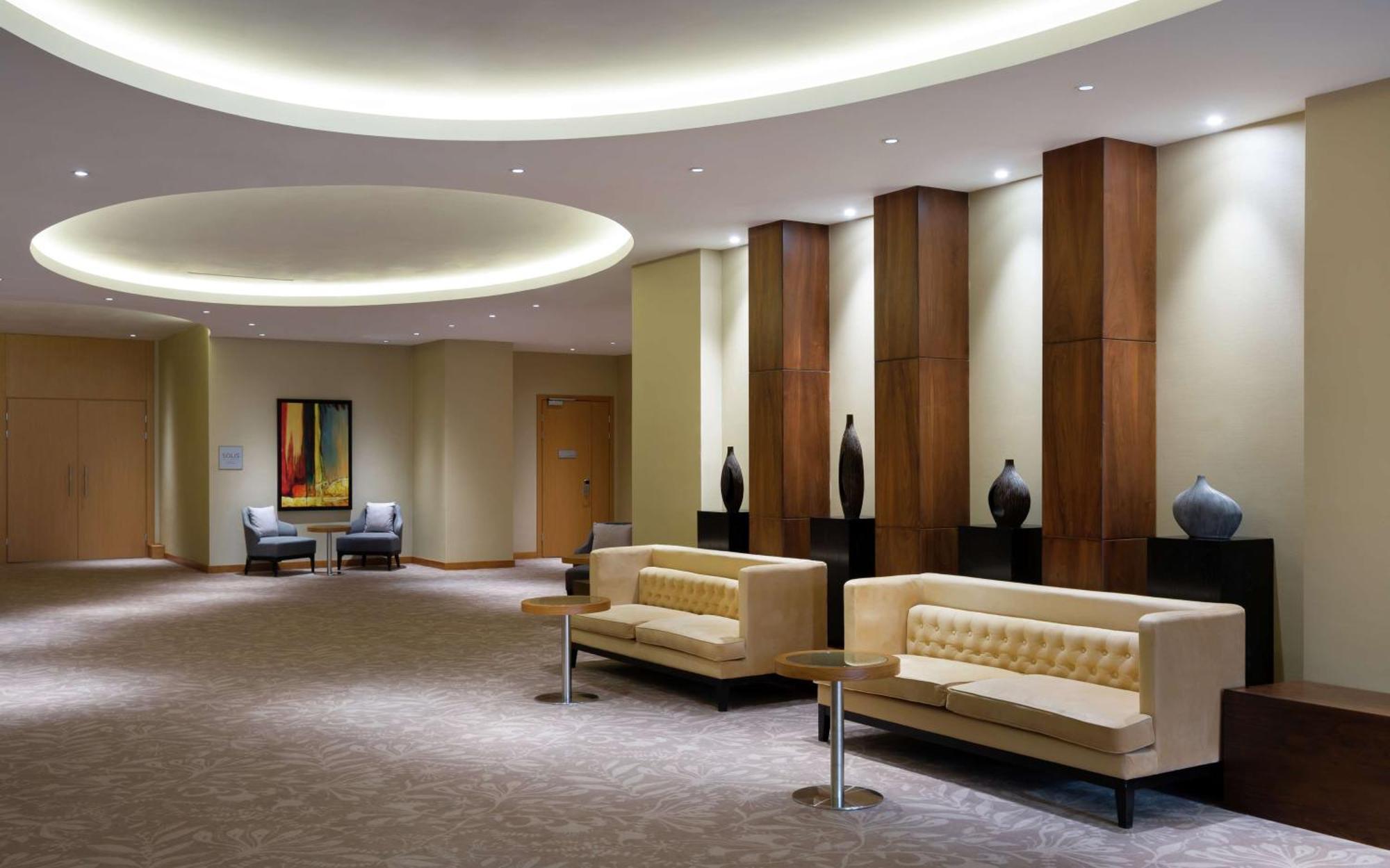 Hotel Doubletree By Hilton Almaty Exteriér fotografie