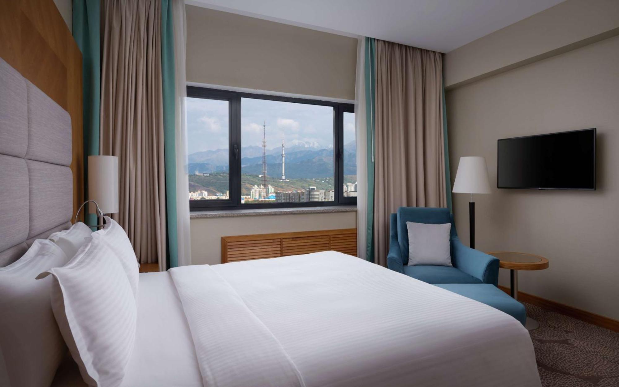 Hotel Doubletree By Hilton Almaty Exteriér fotografie