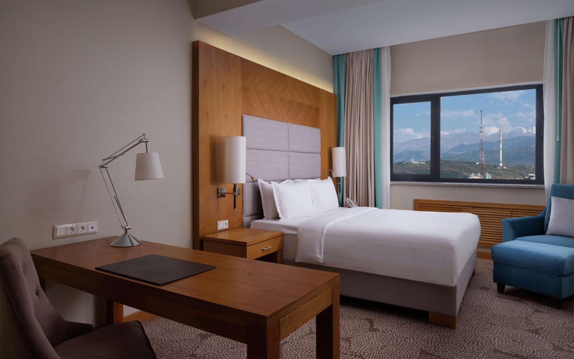 Hotel Doubletree By Hilton Almaty Exteriér fotografie