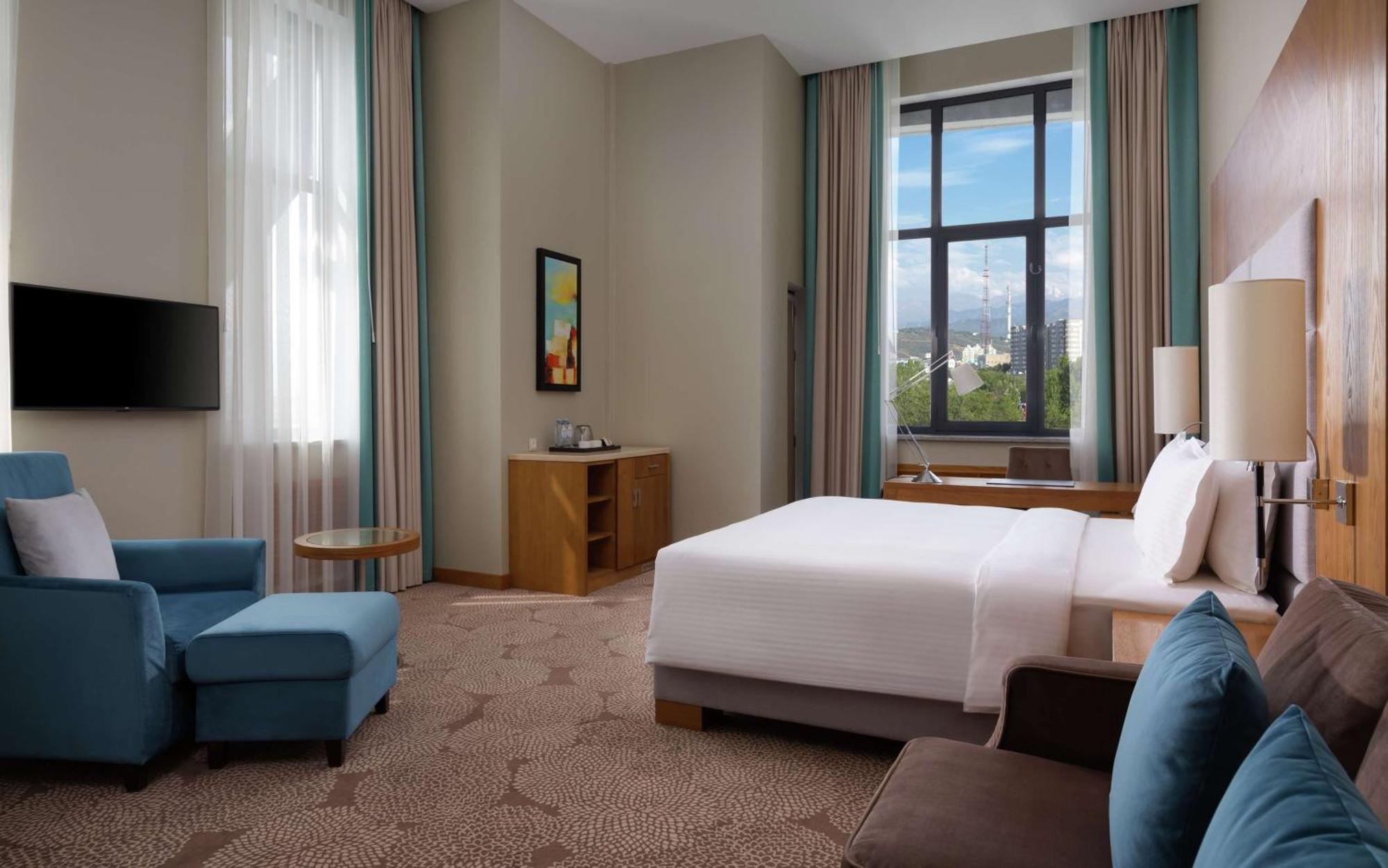 Hotel Doubletree By Hilton Almaty Exteriér fotografie