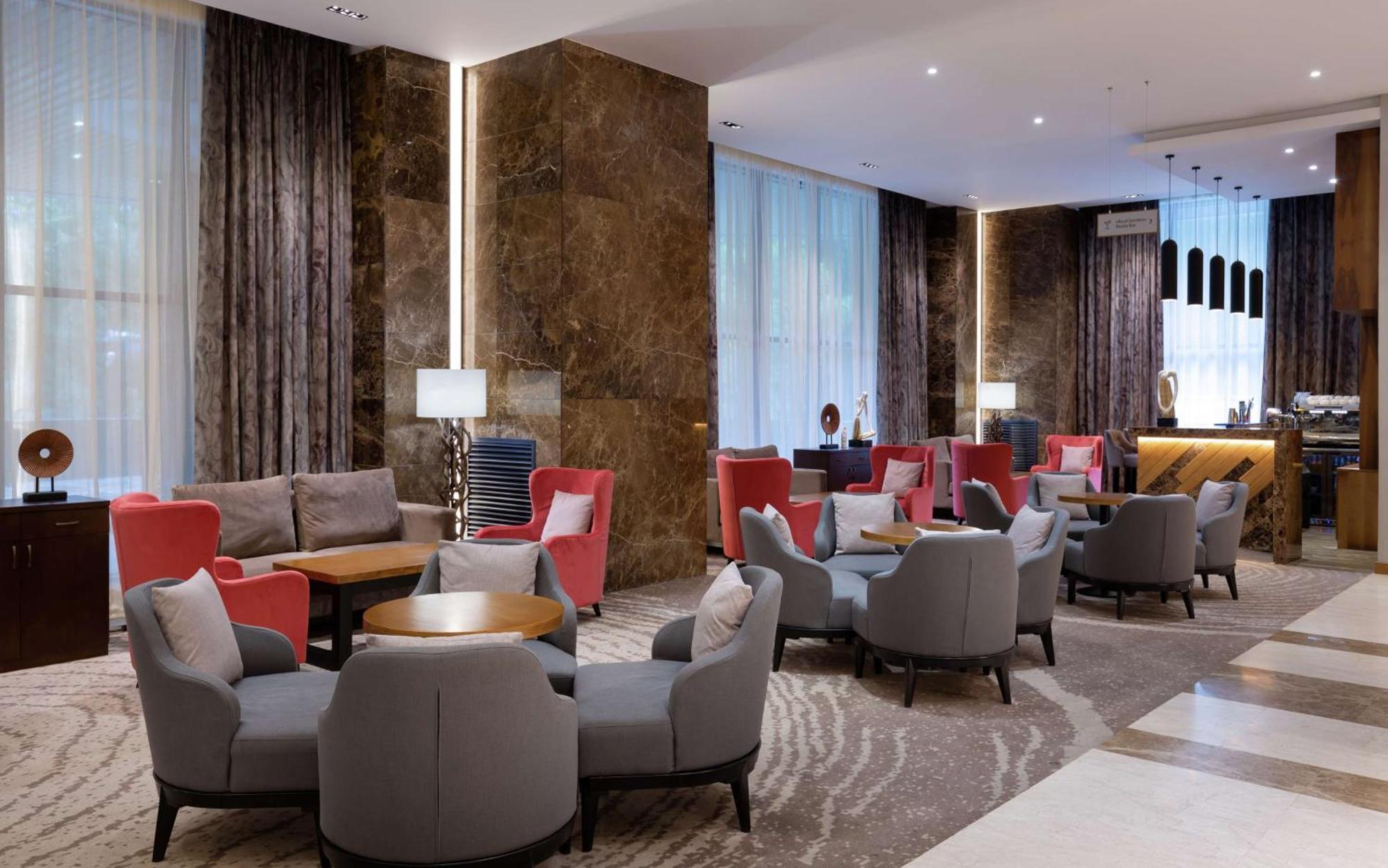 Hotel Doubletree By Hilton Almaty Exteriér fotografie