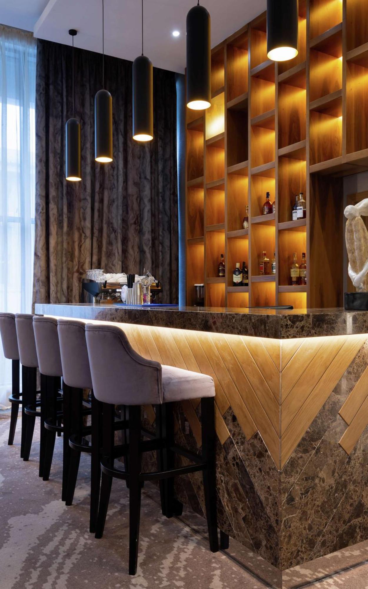 Hotel Doubletree By Hilton Almaty Exteriér fotografie